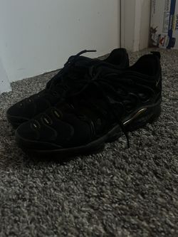 Vapor max Plus Gold And Black