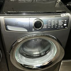 Electrolux Washer And Gas Dryer 