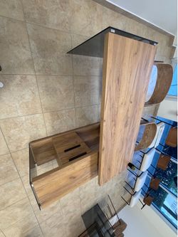 Modern office desk Brand New Never Used