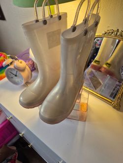 Girls rain boots with lights size 11