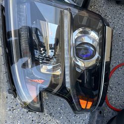 2015 Chevy Tahoe Front Headlights