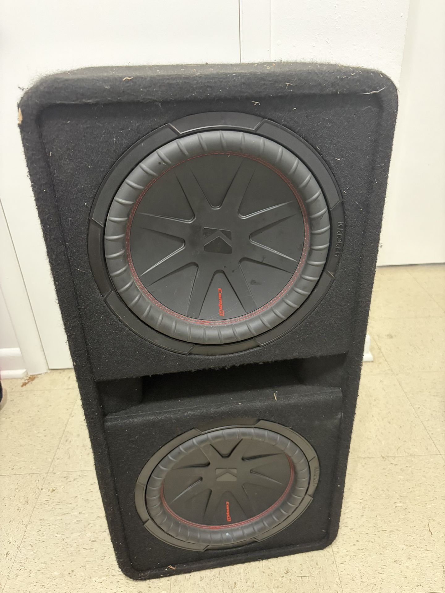 2 12s Kicker Comp R With A DD 1000 Watt Amp 
