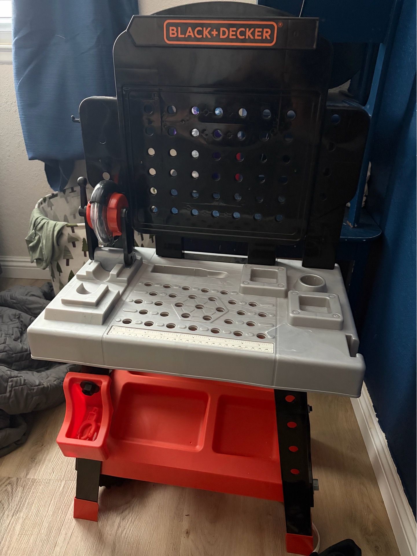 Kids tool table