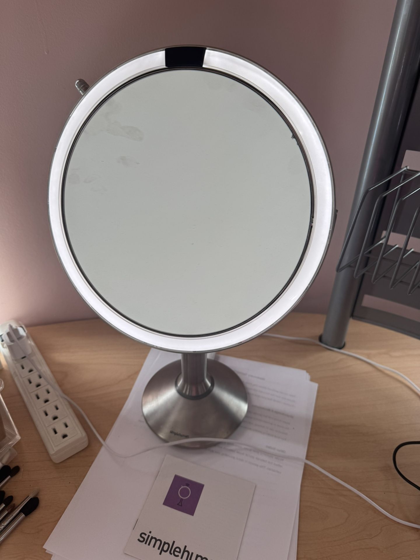 Simple Human Vanity Mirror Electric Lighted Magnifying