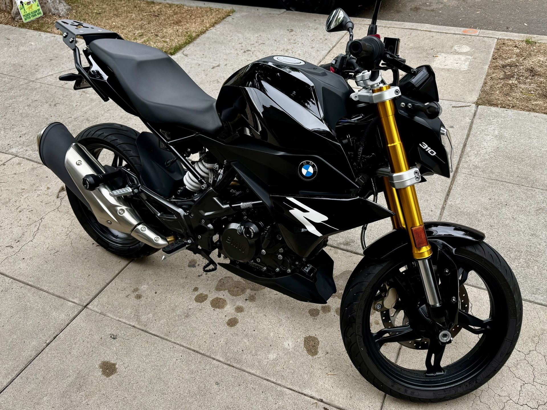2023 BMW G310R