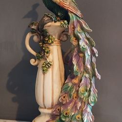 Peacock Statue