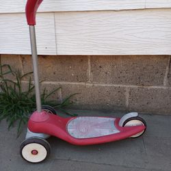 Radio Flyer Kids Scooter