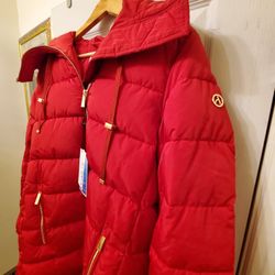 New Womens Jacket    Size Medium