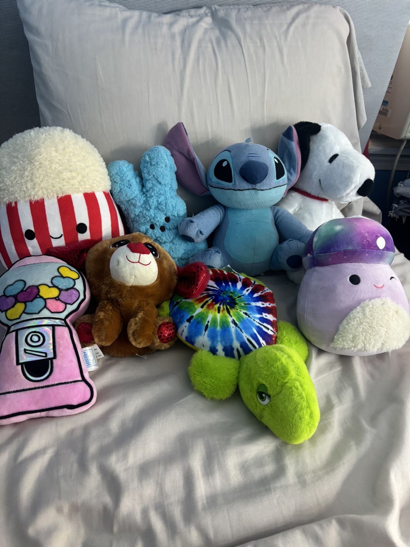 Squishmallows, plushies