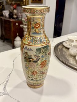 Vintage Satsuma Style Japanese Vase – 12” Tall