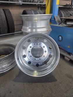 22.5x9 Accurides