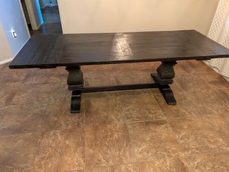 Dining room table