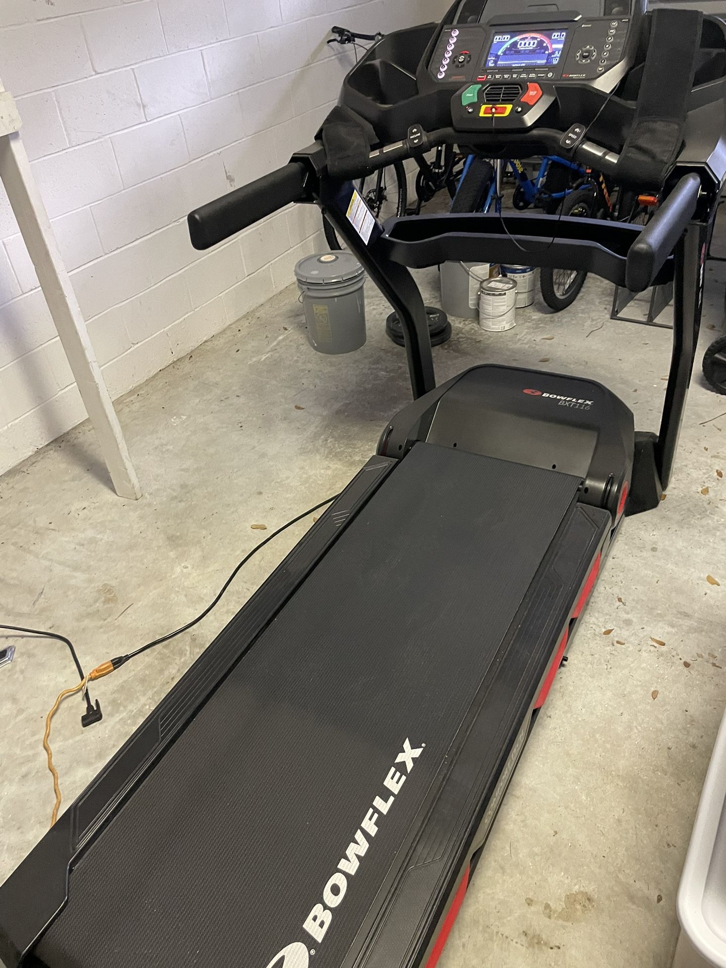 Bow flex  BXT116 Treadmill 