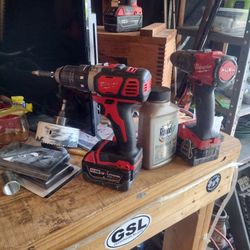 Milwaukee Cordless Drill With Battery 
