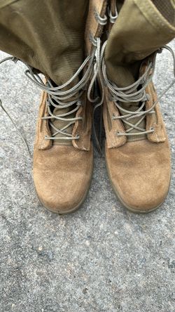 I Am Selling This US ARMY Booth Size 9.5