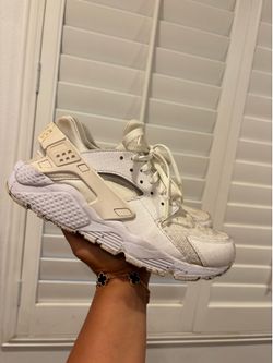 Nike Air Huarache Triple White