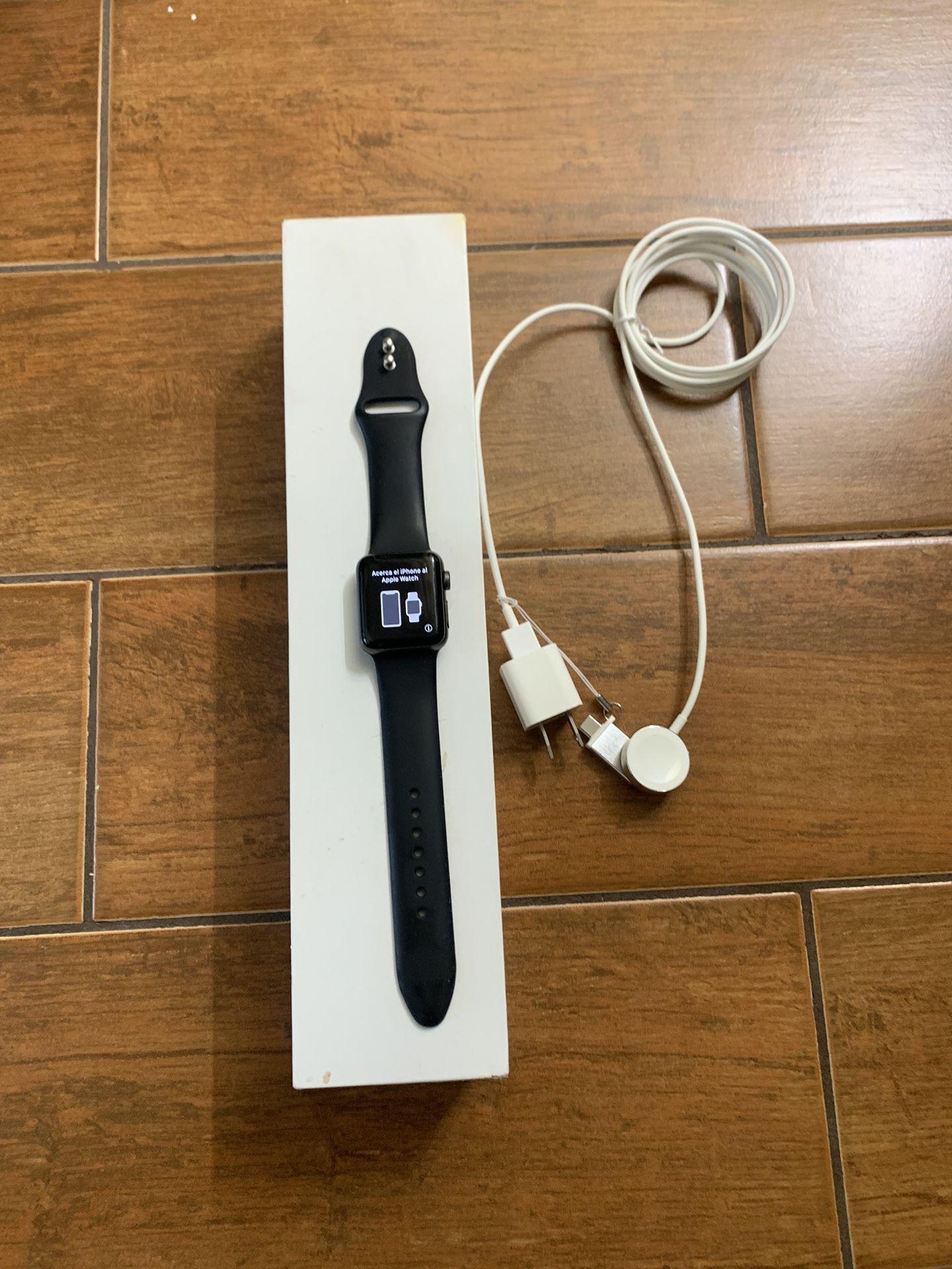 Unlocked Apple Watch Series 3 38mm