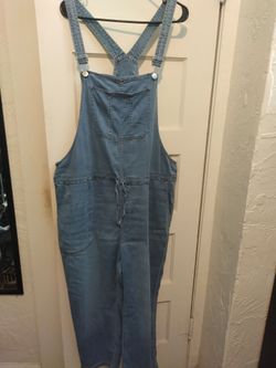 NEW WOMENS OVERALLS Sz XL