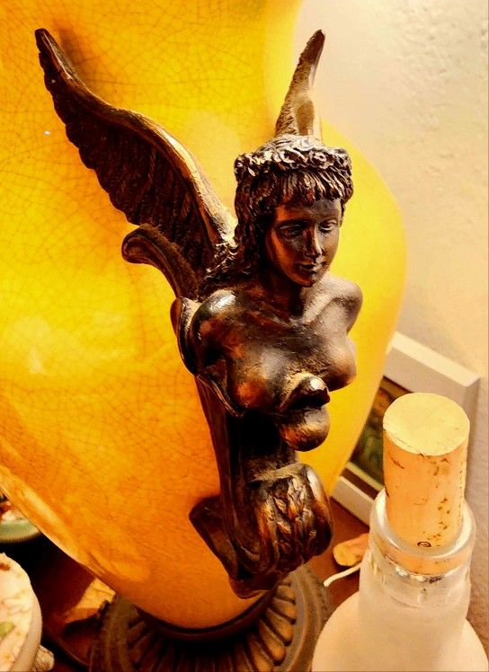 Angelic - Gothic Antique Yellow Lamp