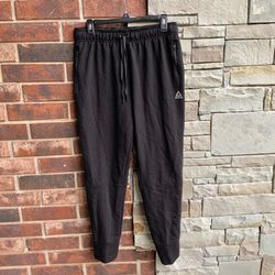 NWOT Reebok Black Sweat Pants Joggers Men M