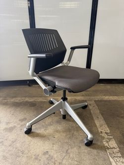 Steelcase Coalesse Vecta model 126201s Grey fabric seat black perforated back