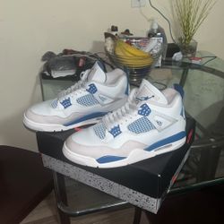 Jordan 4 Military Blue
