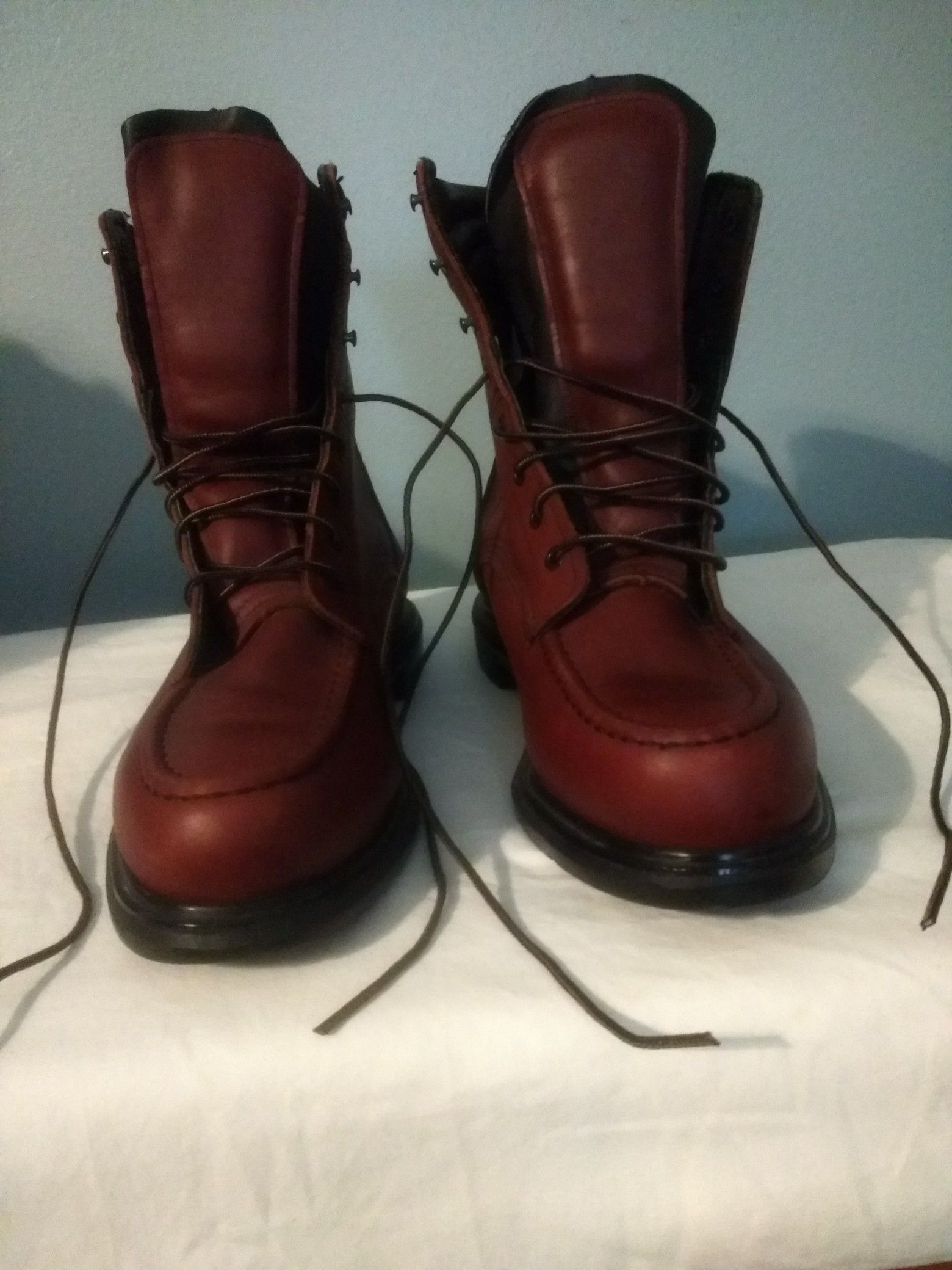 Red wing 402 deals boots for sale