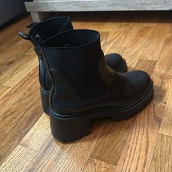 Leather Chelsea boots
