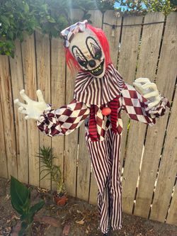 Stand up clown prop Halloween