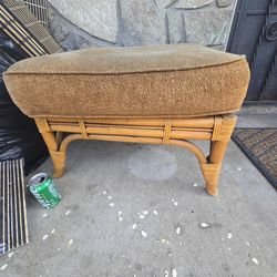 Cushion chair and seat