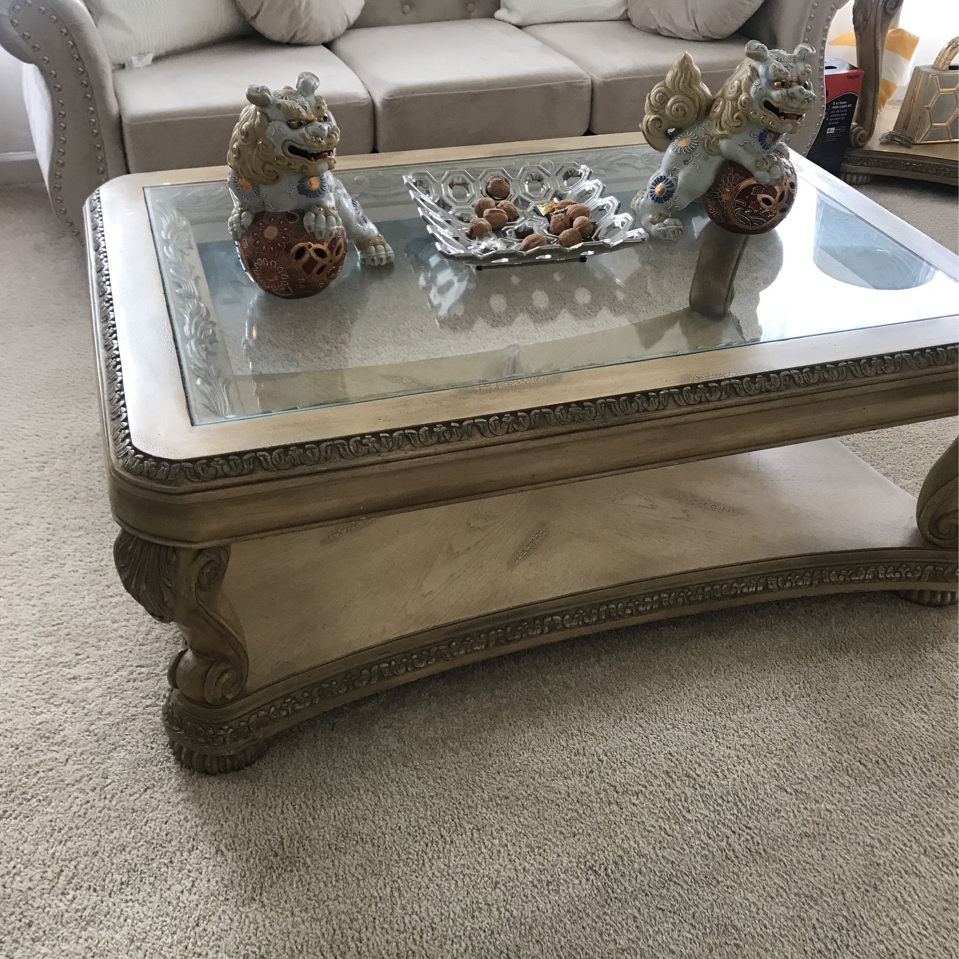 Beautiful Solud Wood Coffee And Ean Tables
