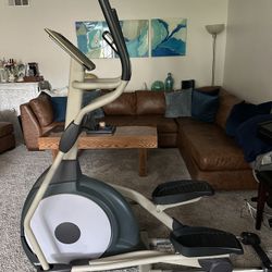 Spirit Elliptical ZE110