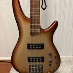 Ibanez Sr300e Bass guitar