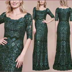 Tadashi Shoji Liem gown
