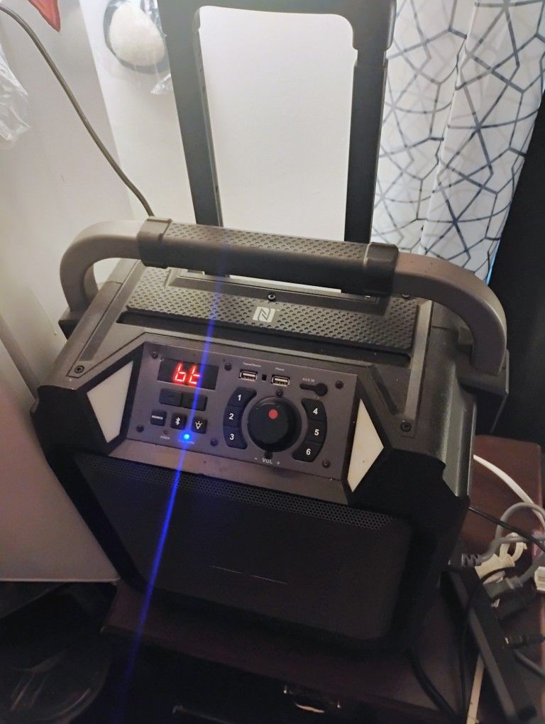 Monster Rockin Roller 2 Bluetooth Speaker