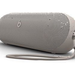 Beats Pill - Kim Kardashian Version