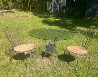 Original vintage glass top table and chairs outdoor table patio yard set