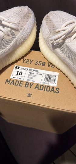 Yeezy boost 350 v2