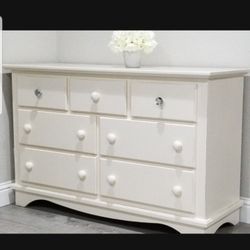 Land Of Nod Off White 7 Drawer Dresser