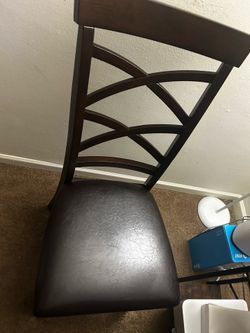 Dining room table