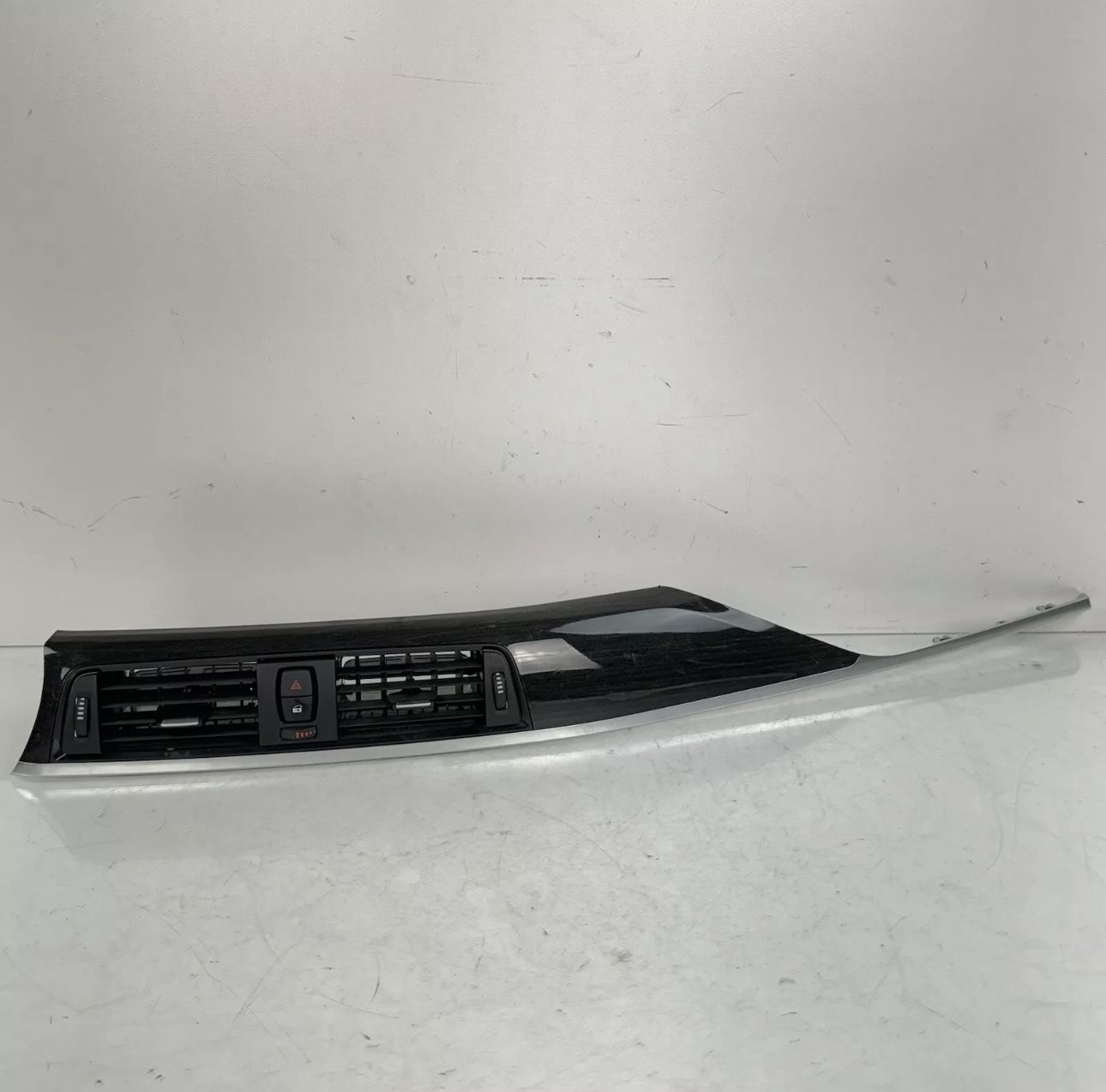2012-2015 2016 BMW 328i F30 Center Dash Trim Panel With Air Vent (contact info removed)-15 OEM