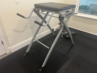 Reverse hyper Back Extension Machine