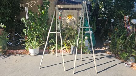 #Tripod #A-Frame #Easels #Wreath #Decor