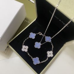 Four leaf clover bracelet necklace set with box and bag 