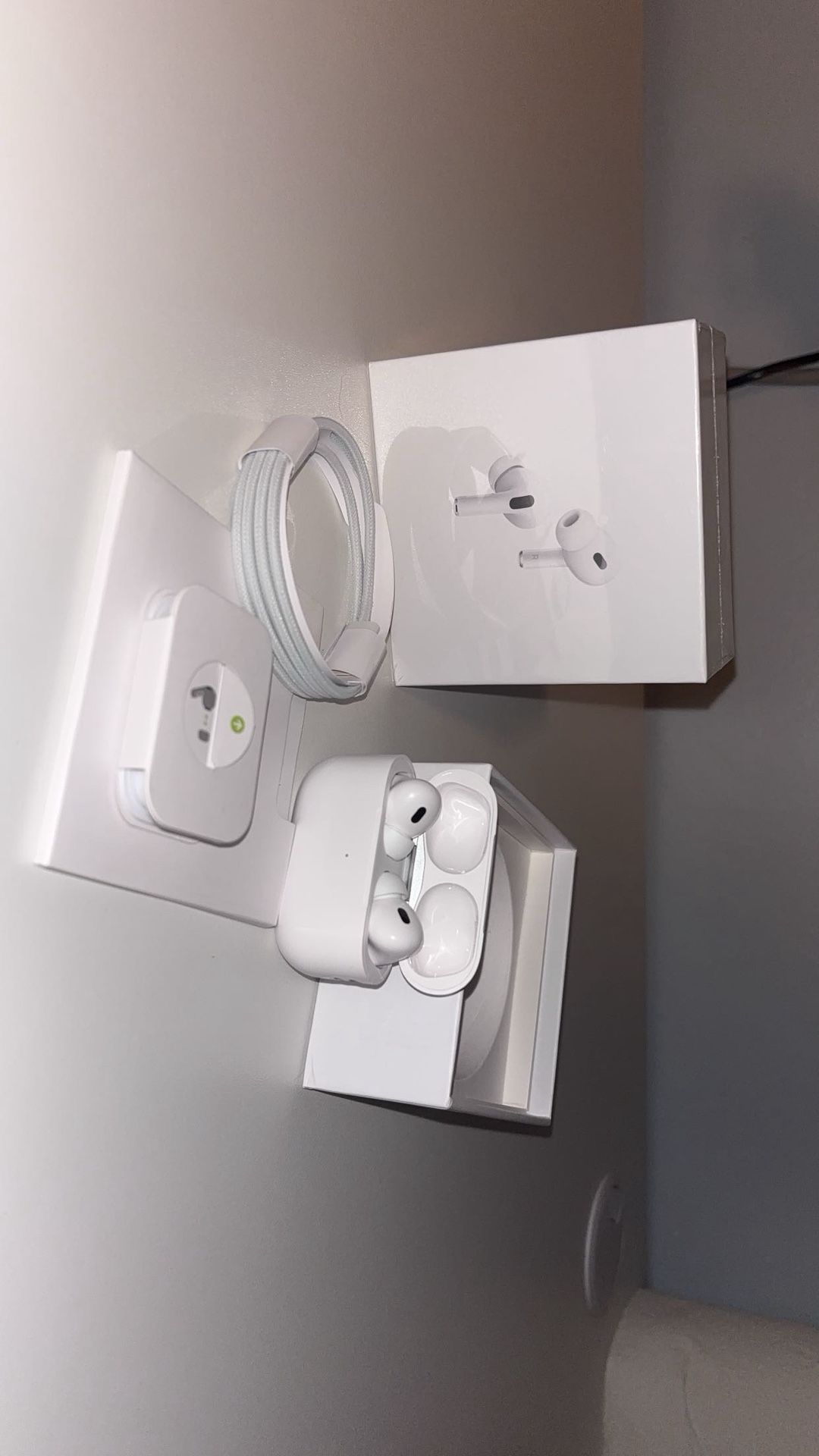 Airpod Pro 2 🚨READ DESCRIPTION🚨