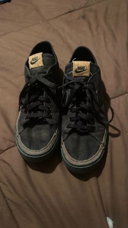 Men’s size 8 shoes