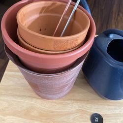 Assorted Pots 