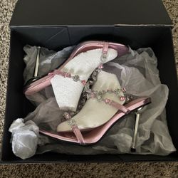 Finesse - Size 8 Women Pink Stiletto Heels (Never Worn) 