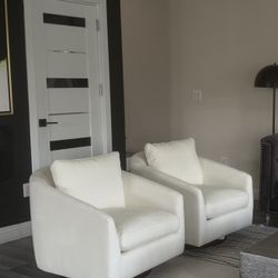 West elm Imogene swivel Chairs - Set Of 2 brand new