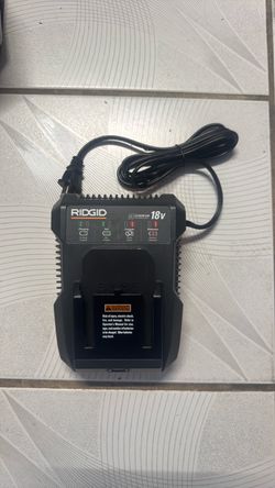 NEW RIDGID 18V Lithium-Ion Battery Charger R86092 – Never Used